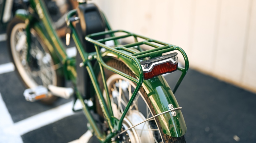 the rear rack and lights add to the utility of the blix.