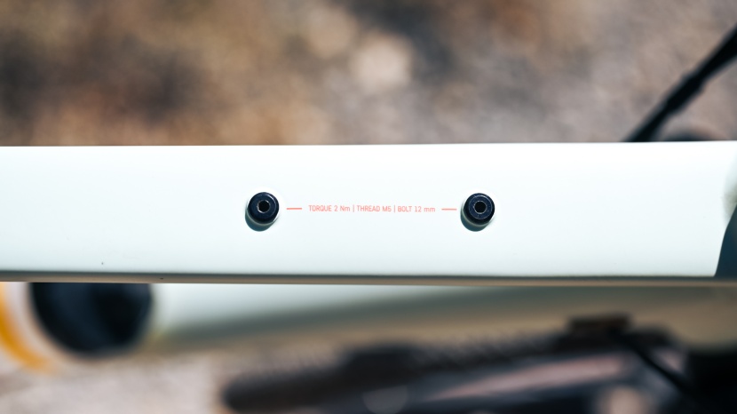 canyon grizl 7 suspension - the frame has mounts for 2 bottles within the front triangle as well...