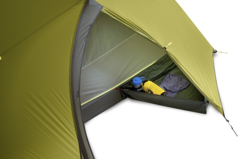 nemo's stock photo illustrating the landing zone tub in the vestibule.