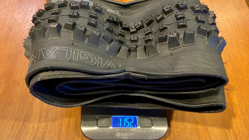 wtb vigilante 2.5 &amp; 2.6 - it's not exactly lightweight, but the light sg2 casing is much...