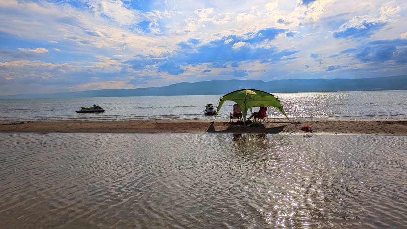 eureka tagalong shelter - the eureka tagalong excels as a beach canopy, but we also enjoyed...