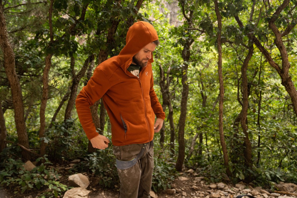 arc'teryx kyanite ar hoody - the kyanite's stretchiness makes it ideal for movement during cooler...