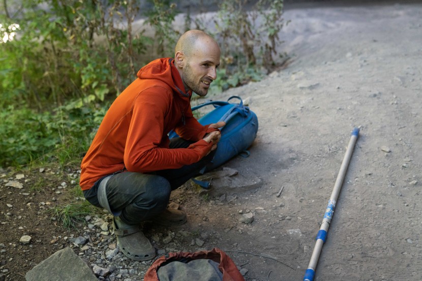 outdoor research vigor grid full zip hoodie - our testers liked the mobility they had while in the vigor. they...