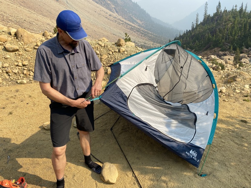 rei arete asl 2 - one end of the pole sleeves is a blunt-ended, closed off pole sleeve...