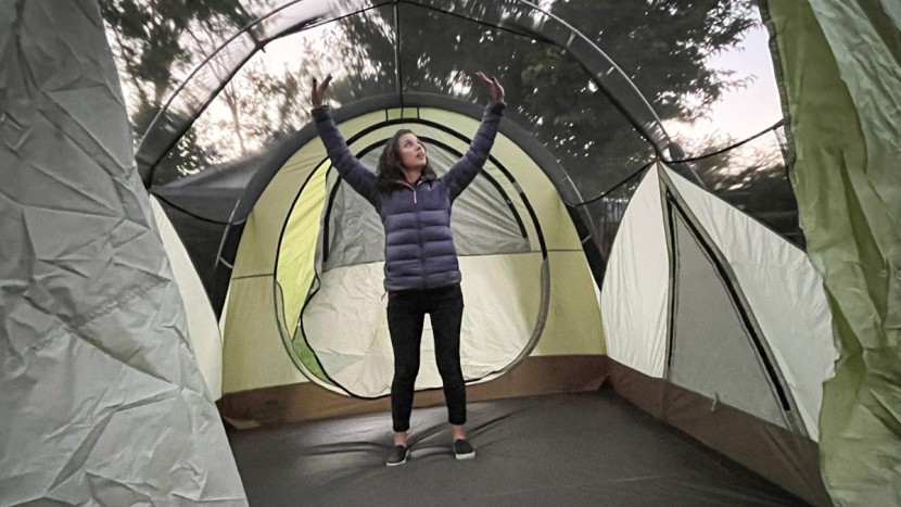 rei co-op wonderland 4 - dang, this tent is tall. are you sure it is only a 4-person?