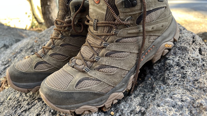 merrell moab 3 mid waterproof - the solidly built moab 3 waterproof boots give you a lot of boot for...