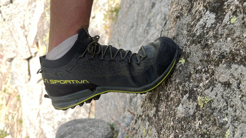 la sportiva tx2 evo - the sole is stiff enough to edge and smear, but not stiff enough to...
