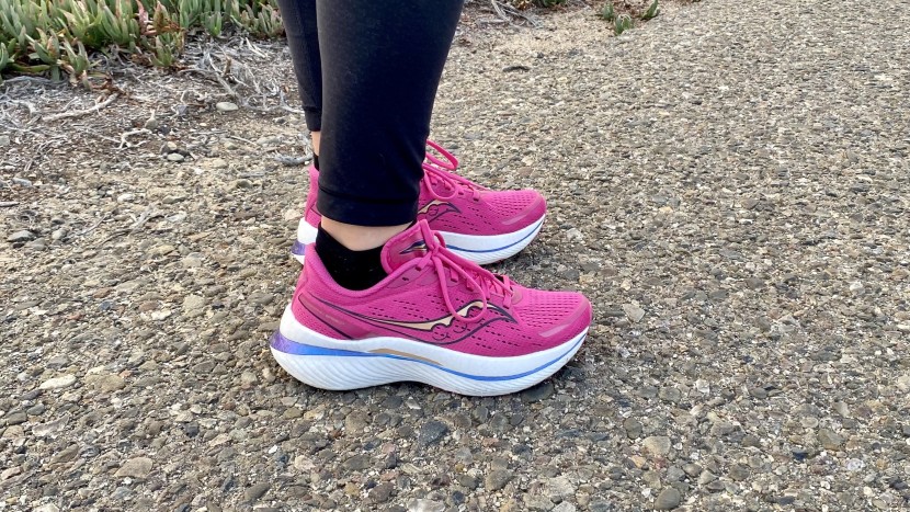 saucony endorphin speed 3 for women - with an measured drop of 10mm, the heel sits at a high 35mm above...