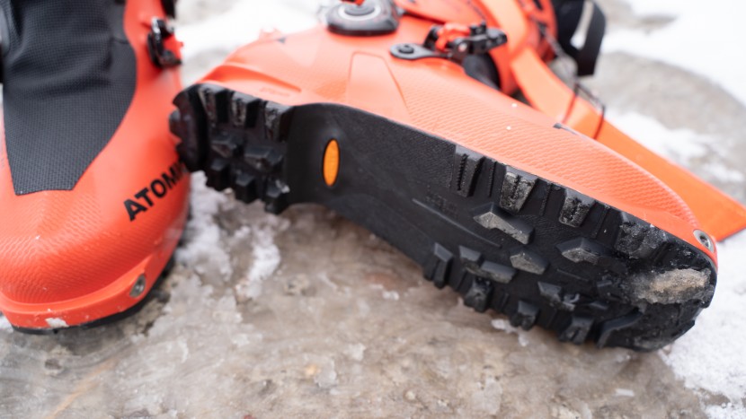 atomic backland ultimate - the backland ultimate sole is low profile, but not as minimalistic...