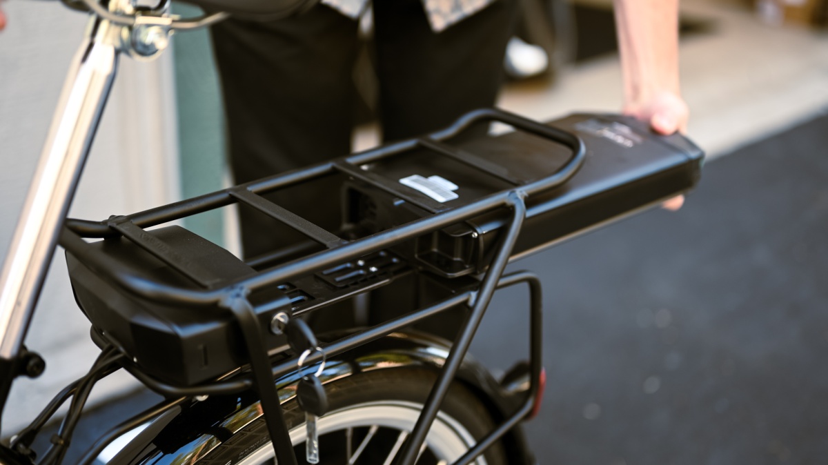 Bunch The Original Review (The Original from Bunch just does things differently, including the placement of the removable battery inside the...)