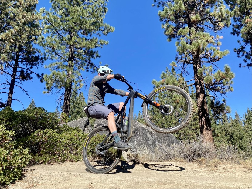 enve am30 - the am30 strikes us as a great option for the rider who values...