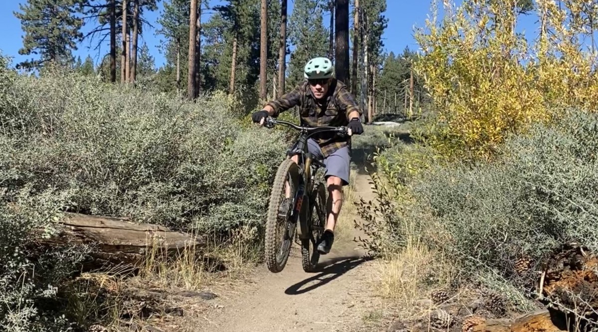 Stan's Flow MK4 Review (The Flow MK4 wheels are nimble and quick.)