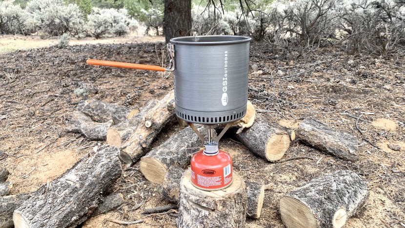 camping cookware - the gsi outdoors pinnacle dualist hs boils water extremely quickly...