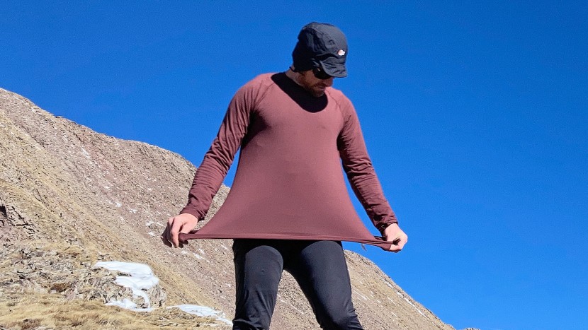 cotopaxi liso top - the cotopaxi liso's super stretchy synthetic fabric gives you...