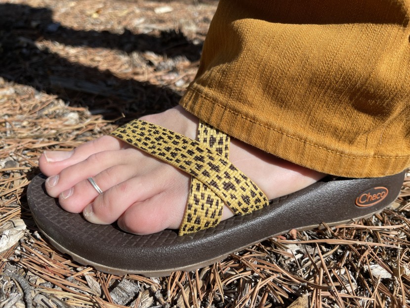 sandals womens - the impressive stability of the comprehensive straps of the chaco...