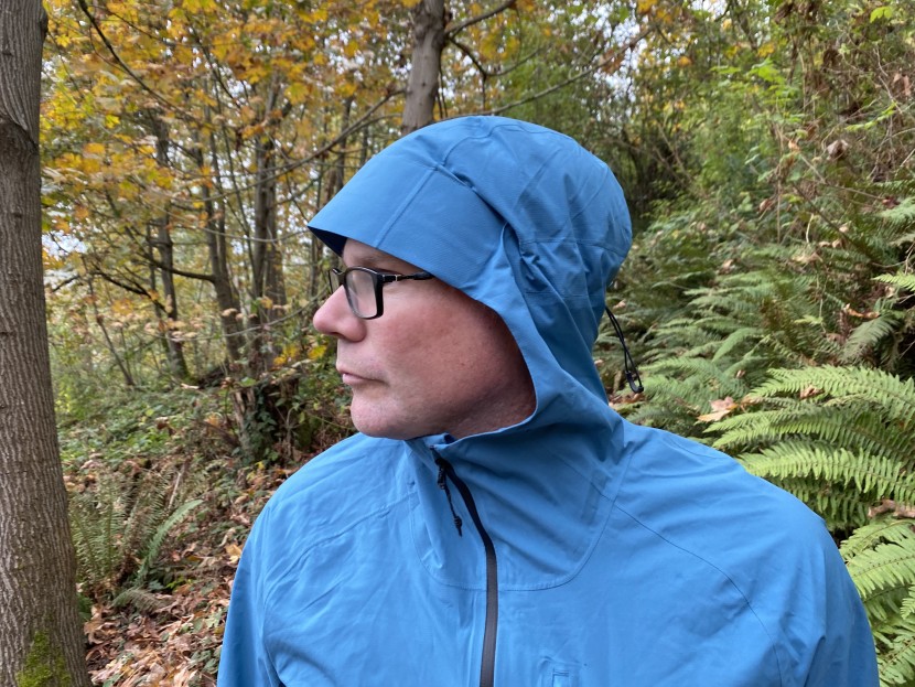 the hood moved well with our head and maintained a decent level of...