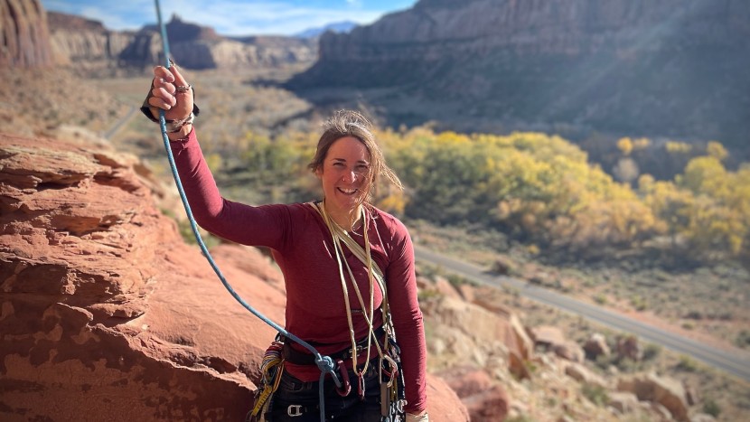 rei co-op midweight base layer crew for women - durable enough to climb 150 feet of offwidth (read: lots of arm...