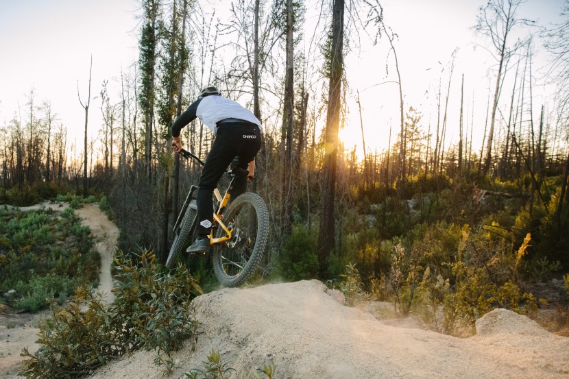 garmin edge 1050 - it's easy to track a bunch of jump stats with the 1050.