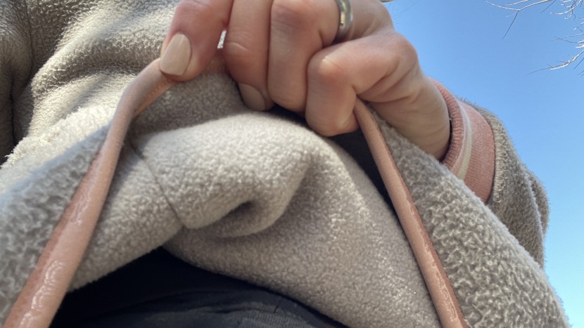 kari traa rothe fleece hoodie for women - the rothe is very fuzzy and warm inside and out.