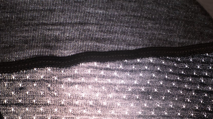 icebreaker bodyfitzone merino 260 zone thermal leggings - the main fabric above, compared to the more ventilated knee fabric...