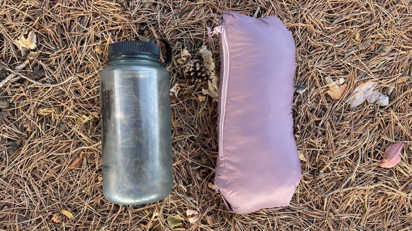 outdoor research superstrand lt hoodie for women - though the superstrand is very lightweight, it lacks a carabiner...