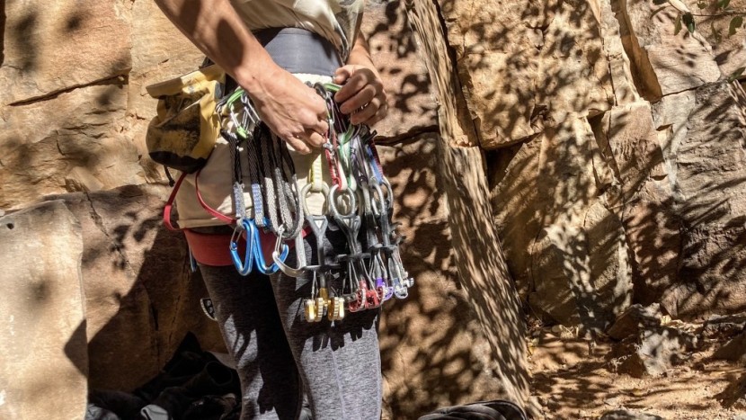 black diamond momentum for women - the black diamond momentum harness has plenty of room on its gear...