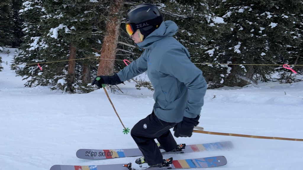 outdoor research prevail heated gore-tex gloves - the prevail excels on cold days, like this early season testing day...