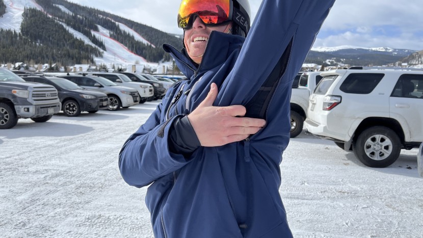 obermeyer foundation - the foundation has vents, but they are short and mesh-lined, which...