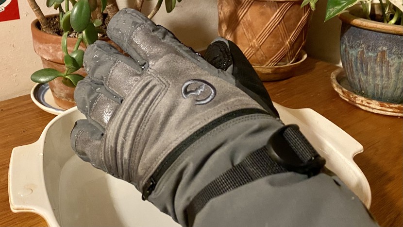 gordini gtx storm glove for women - water began to soak into the suede-like material on the back of the...