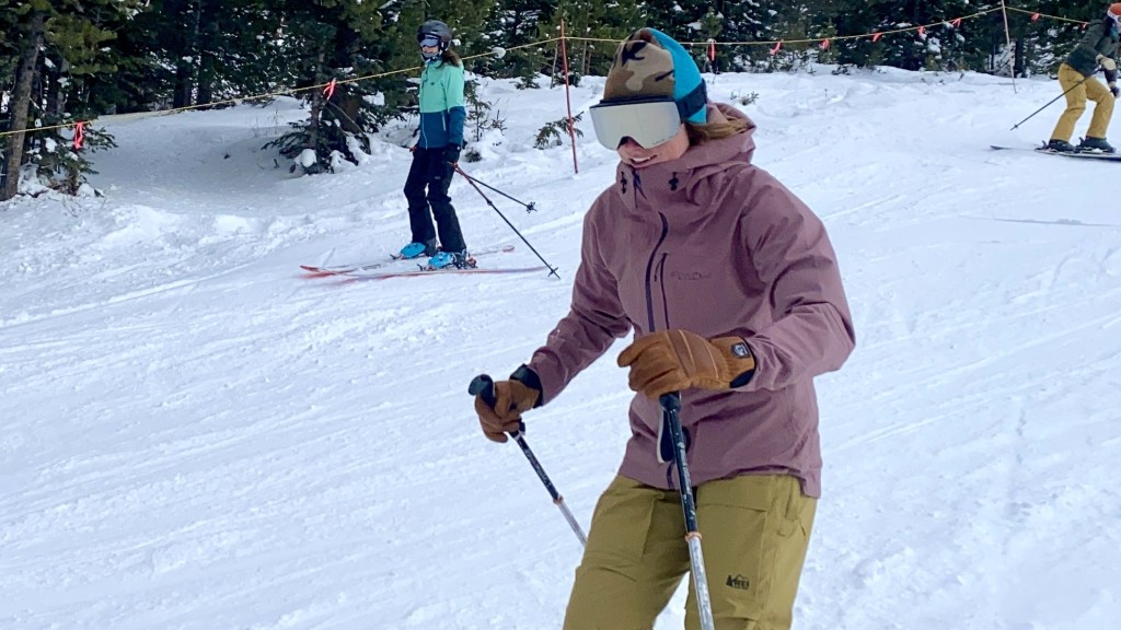 flylow lucy - testing the flylow lucy on a cold resort day in late november.