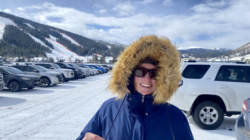 wantdo snowboarding hooded for women - the wantdo's large and fluffy faux fur is an extra layer of wind...