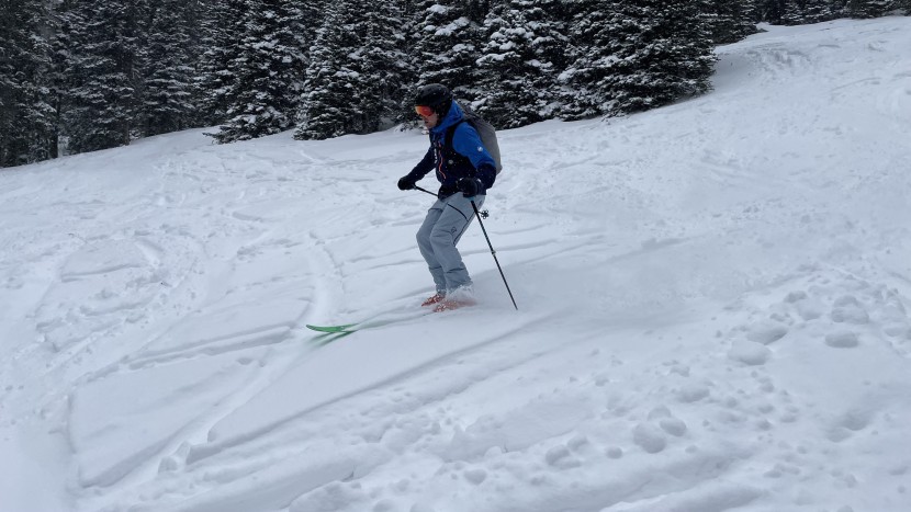norrona lyngen flex1 - the lyngen flex1 pants at work in some chopped up early season powder.