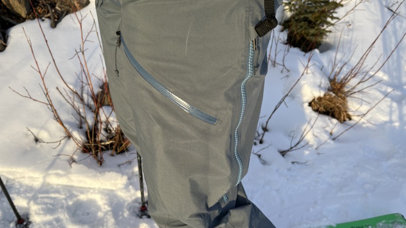 patagonia powslayer - the powslayer has waterproof zippers and a gore-tex membrane to keep...