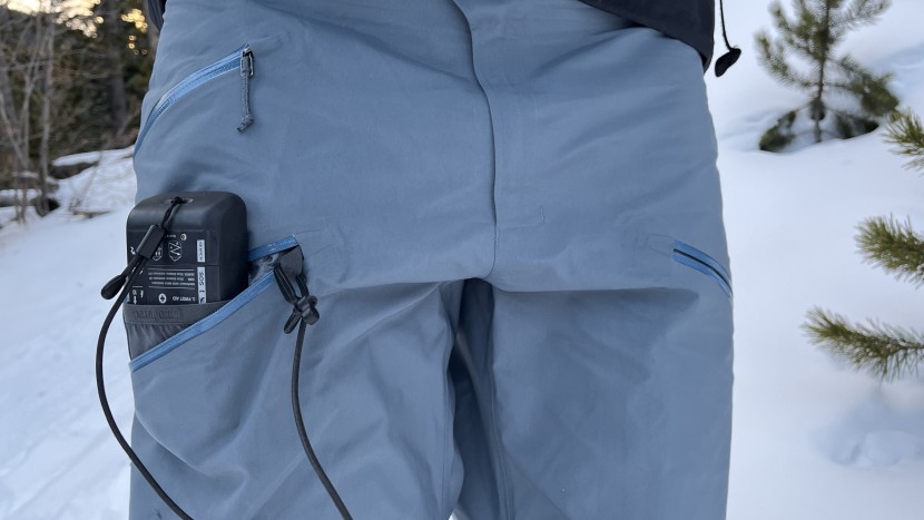 patagonia powslayer - two well-placed thigh pockets and one hip pocket are useful features.