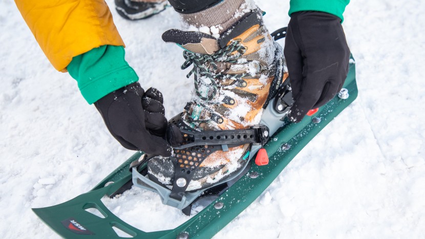 msr evo trail snowshoes - the burly evo trail has a very secure binding system but the straps...