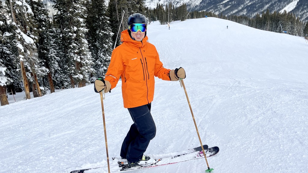 the north face montana ski mitts - the north face montana ski mitts are at home on the slopes on cold...