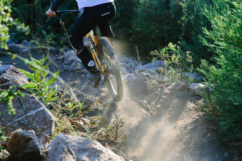 continental kryptotal front 2.4 - continental's new tire compounds are durable even in the thickest...