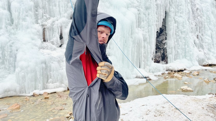 mountain equipment lhotse - the armpit vents aren't as long as those found on other jackets, and...