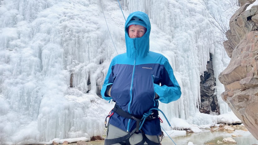 the two large hand pockets are easily accessible when wearing a...