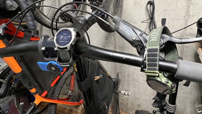 coros apex pro 2 - the included loop band prevents easy attachment to other gear. we...