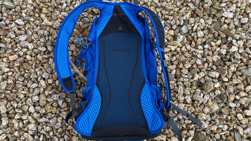 osprey syncro 12 - the mesh back panel holds the pack away from your back and increases...