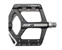 mountain bike flat pedals