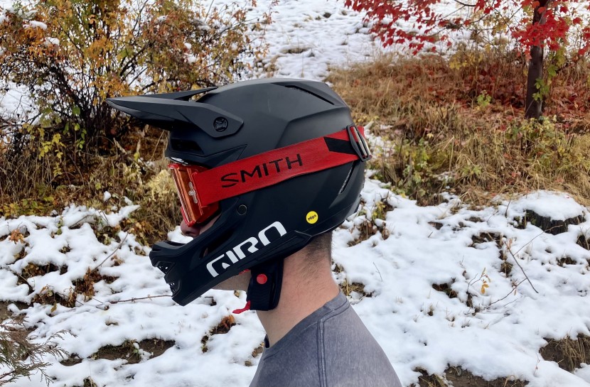 giro insurgent spherical - the adjustable visor features breakaway screws that detach if you...