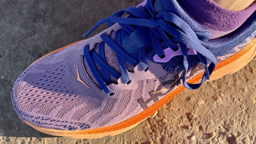 hoka challenger 7 for women - the minimalistic upper helps to keep the challenger comfortable...