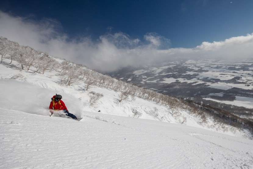 smith summit mips - the summit finds a good balance between mountain and resort styling...