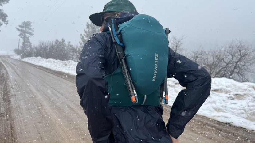 salomon adv skin 12 set - the rear pole carry frees up the front allowing for less clutter...