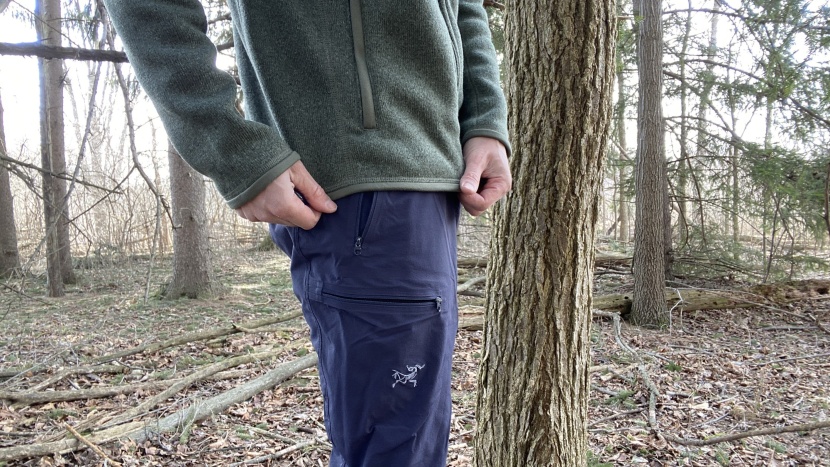 patagonia better sweater - the better sweater is thick and heavy but still has a lot of space...