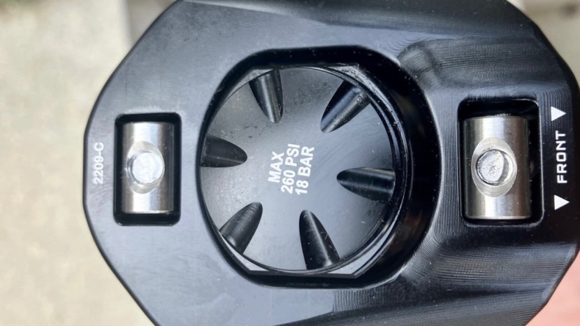 wolf tooth components resolve - it is wise to check air pressure prior to installing a dropper post...