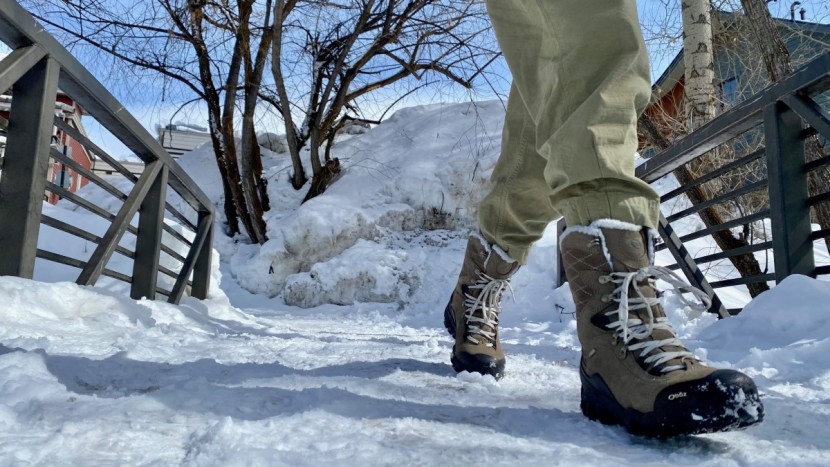 oboz bridger 9'' insulated waterproof for women - the shaft and the outsole of the bridger 9" have limited flexibility...