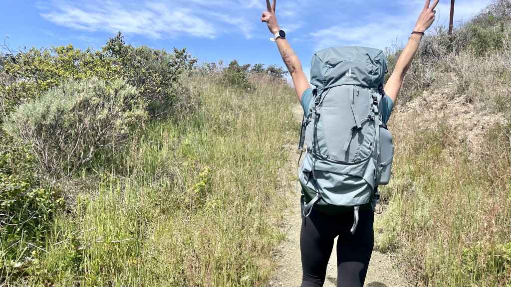 Deuter Aircontact Core 60+10 SL - Women's Review | Tested Deuter Aircontact Core 60+10 SL - Women's Review | Tested